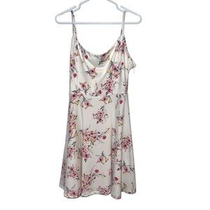 Nine Britton Women’s spaghetti strap Floral Dress - Size XL Petite NWT